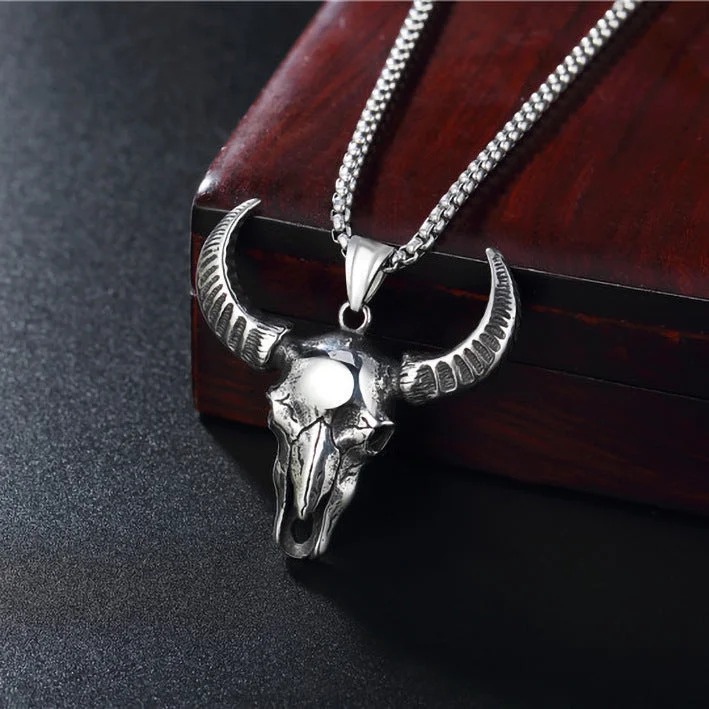 Best necklaces and pendants with infinity hearts for a romantic, eternal symbol-Wholesale Bull Head Pendant Domineering Stainless Steel Necklaces