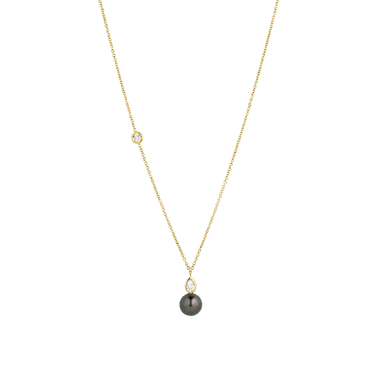 Beautiful necklaces and pendants with moonstone for an ethereal, mystical appearance-Sabel Collection Yellow Gold Black Pearl and Diamond Necklace