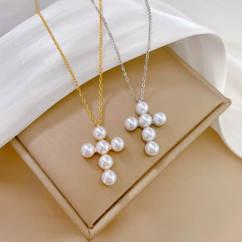 Best necklaces and pendants with statement designs for a fashionable accessory-Wholesale Pearl Cross Collarbone Titanium Steel Necklace