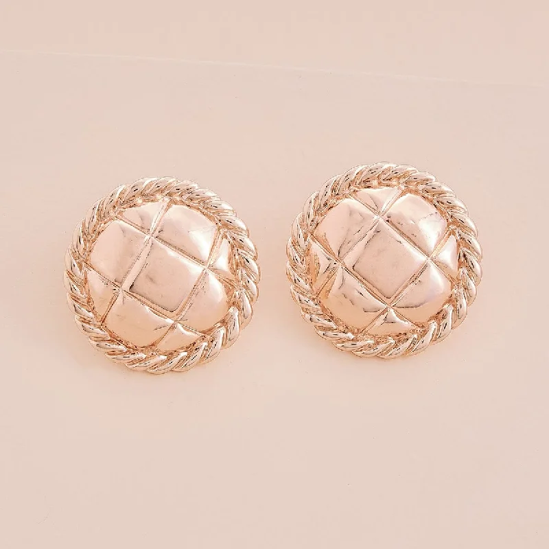 Hoop earrings with tortoiseshell designs for a chic and classic style-Trendy Earring 154024